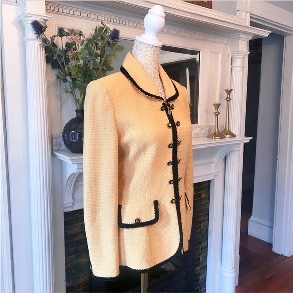VINTAGE ST. JOHN By Marie Gray Yellow W/ Black Trim Wool Blend Jacket Size 4 - Picture 7 of 15